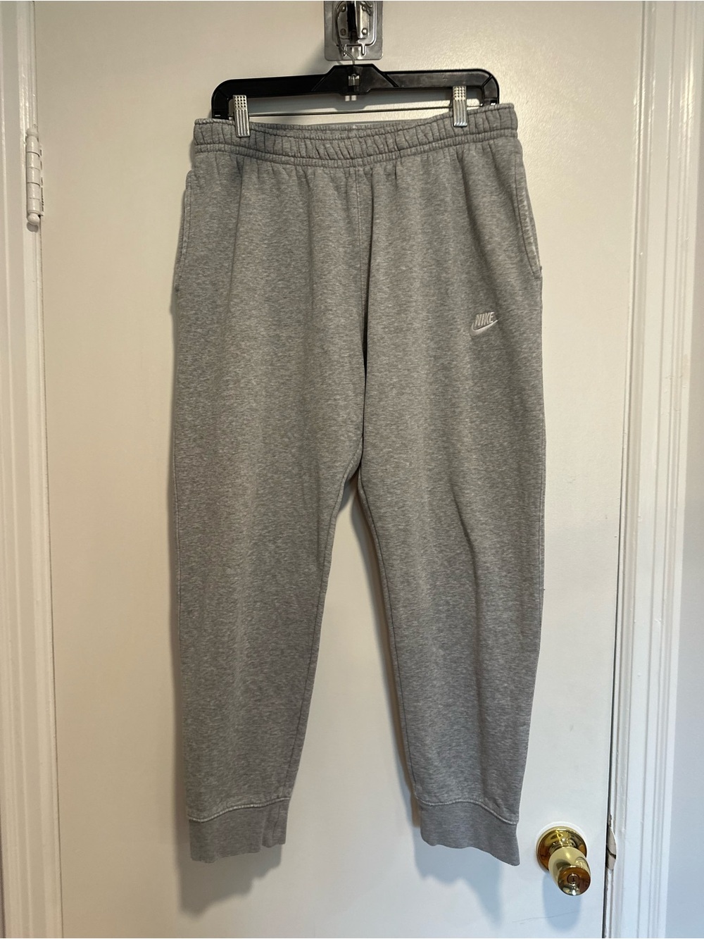 Nike Y2K Style Sz:L Sportswear Club Fleece Heather Gray sweatpants White Swoosh.